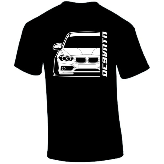1.	BMW 1er F20 Facelift T-Shirt Vorderseite mit Schriftzug, schwarzes Car Shirt Design